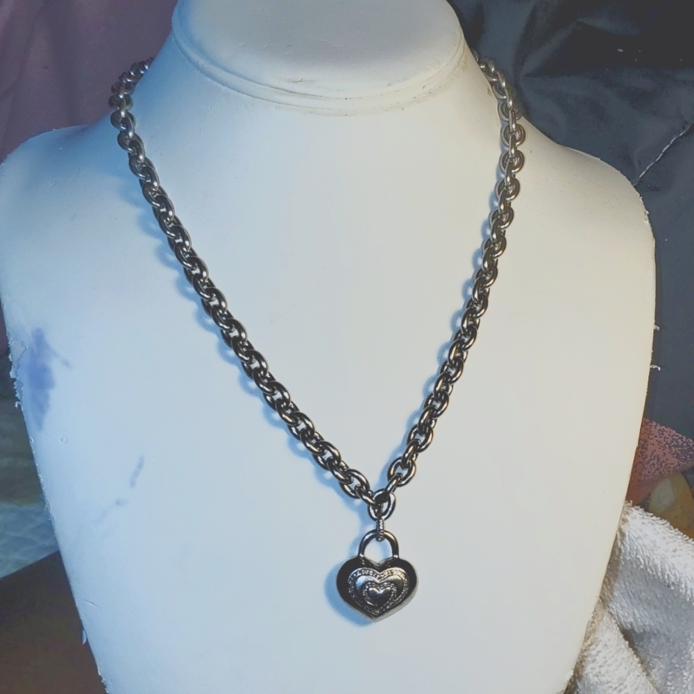 Sterling Silver necklace with diamonds heart charm - Picture 4 of 16